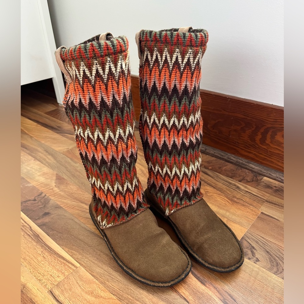 Keen Auburn Women's Navajo Suede Wool Pull On Tall Knit Boots